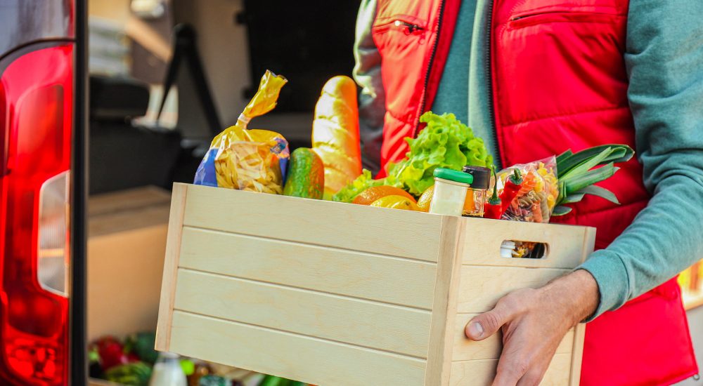 Dostarczasz pod adresy osób na kwarantannie? Daj znać! Fot. Chroma Stock