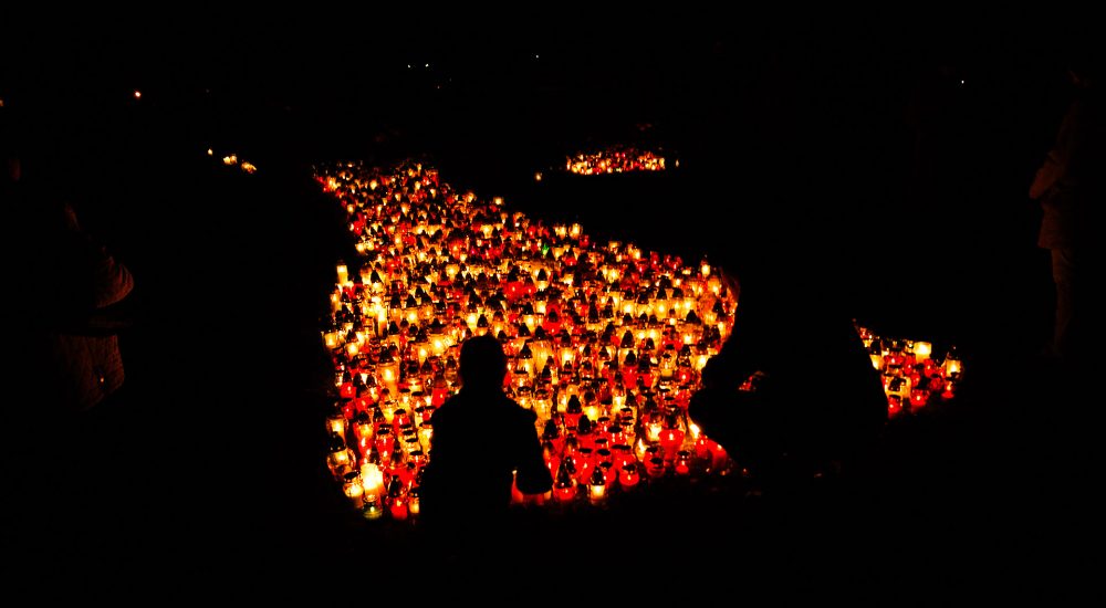 Cmentarz Komunalny w Pile. Wszystkich Świętych. Fot. Marcin Maziarz