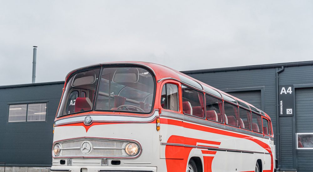 Autobus Mercedes O321 to trzeci oldtimer odbudowany w zakładzie Polster w Pile. Fot. Materiały prasowe Polster/Robert Gawlak