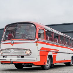 Autobus Mercedes O321 to trzeci oldtimer odbudowany w zakładzie Polster w Pile. Fot. Materiały prasowe Polster/Robert Gawlak