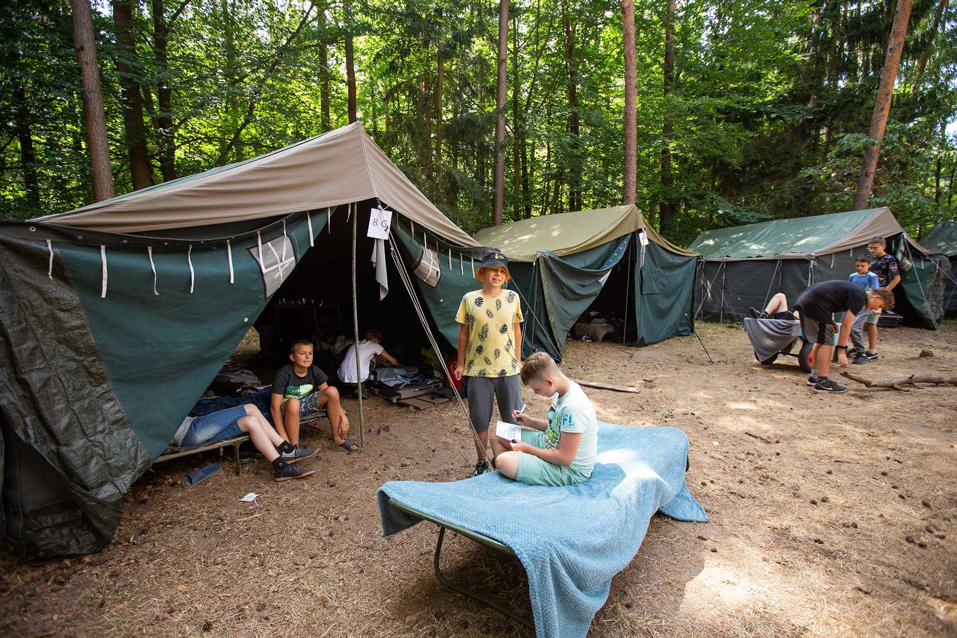 Przebojem już w pierwszym sezonie okazał się Fun Camp – obóz pod harcerskimi namiotami z elementami skautingu. Fot. Materiały prasowe