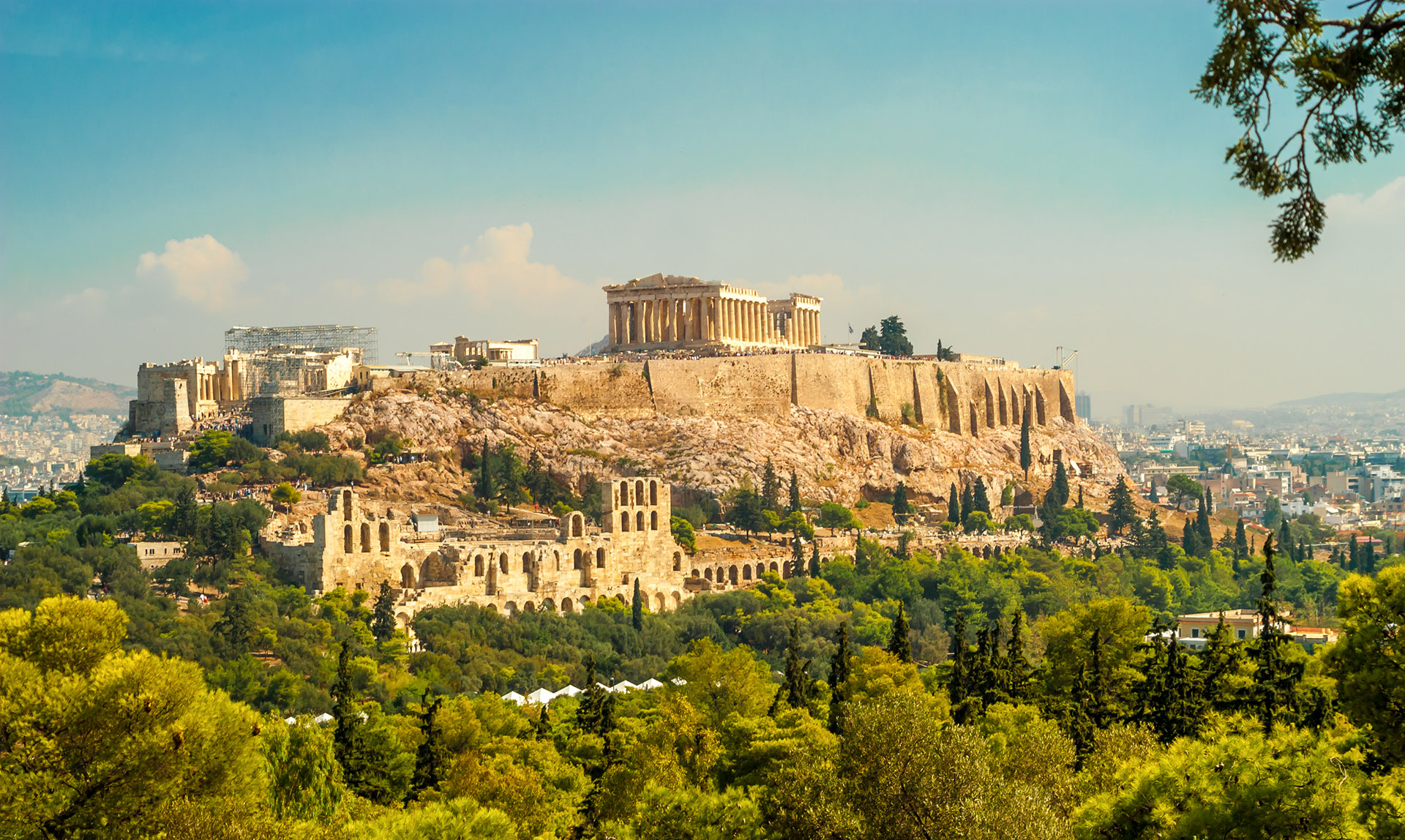 Akropol jest punktem obowiązkowym Teens Camp Grecja. Fot. Chroma Stock